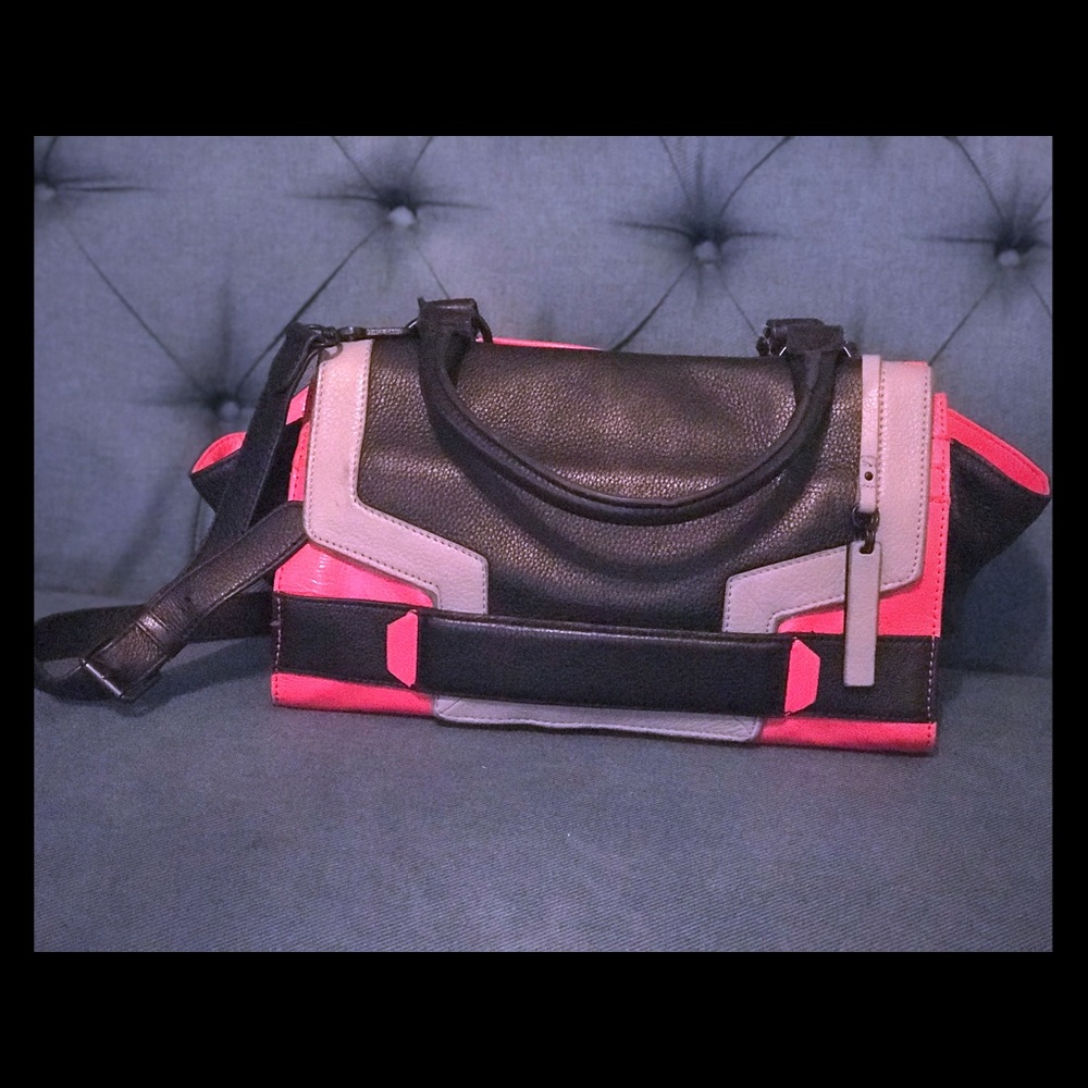 Vince Camuto Shoulder Bag